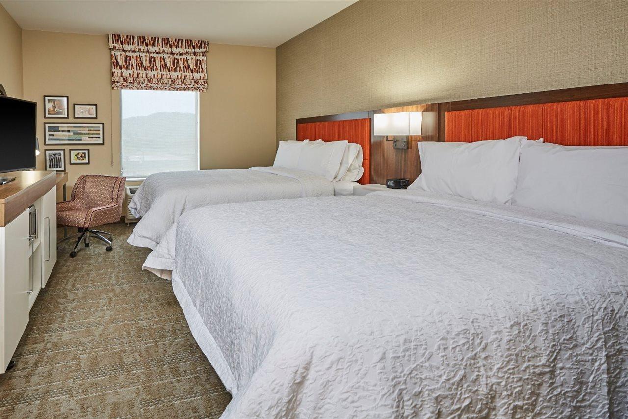 Hampton Inn & Suites Roseburg Exteriör bild