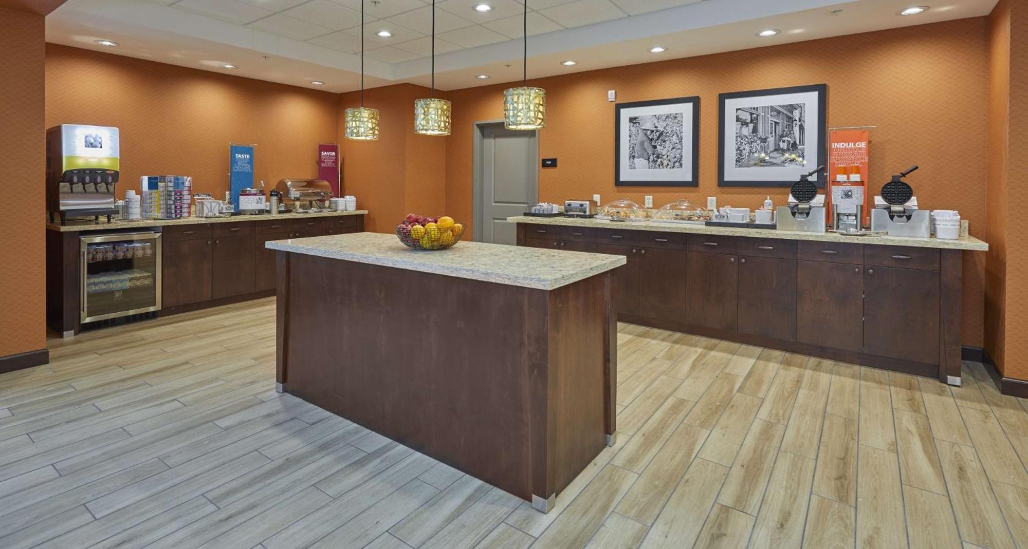 Hampton Inn & Suites Roseburg Exteriör bild